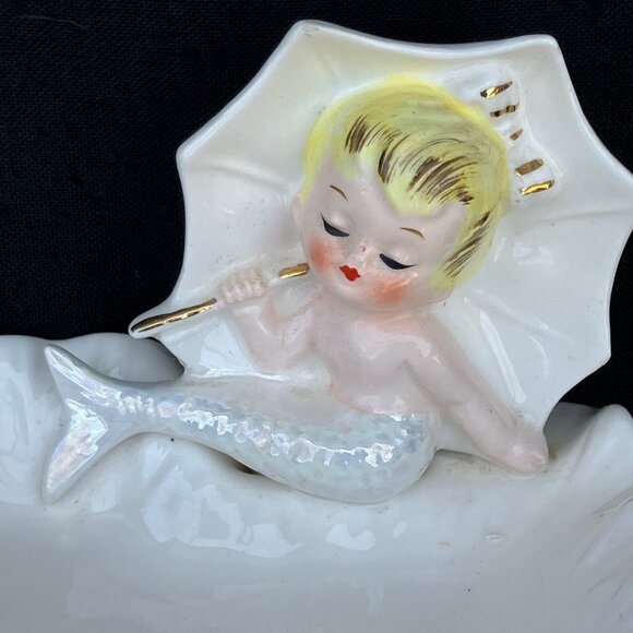 Enesco Mermaid Umbrella Soap Dish - Picture 4 of 12